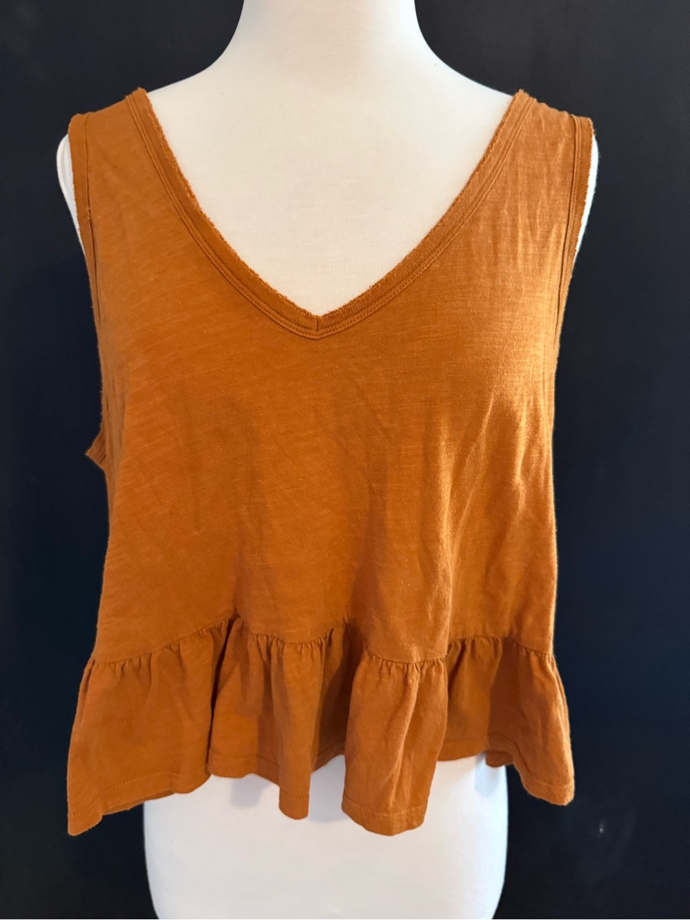 wild fable Women's V-Neck Ruffle Crop Tank Top - Rust Orange XL